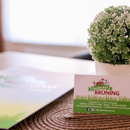 Familienhof Bruening - Doppelzimmer Waldesruh II メッペン エクステリア 写真