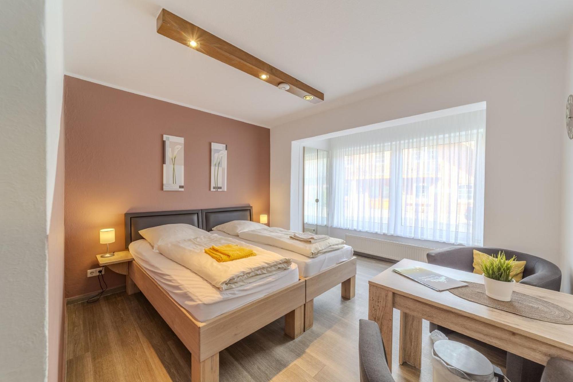 Familienhof Bruening - Doppelzimmer Waldesruh II メッペン エクステリア 写真